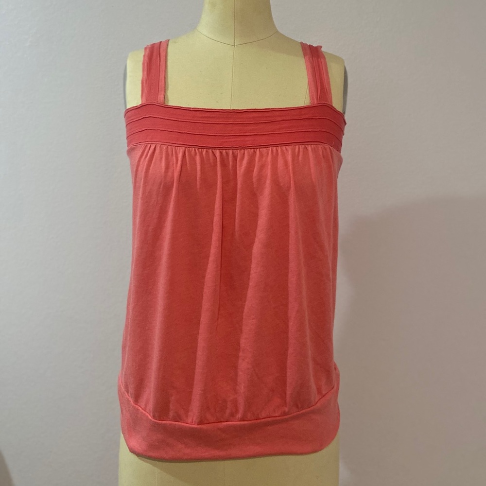 Adorable coral colored tank top